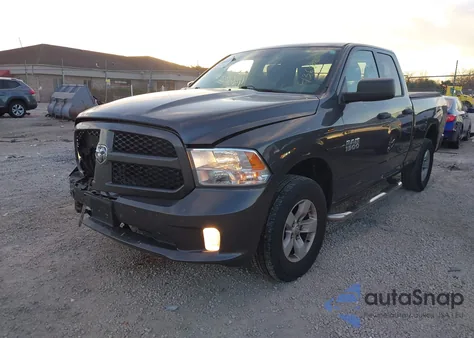 2016 Ram 1500 Express z USA, uszkodzony, nr VIN 1C6RR7FGXGS400941